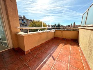 Appartamento  Sant pere. Piso de 3 habitaciones con balcón en venta en polinyà.