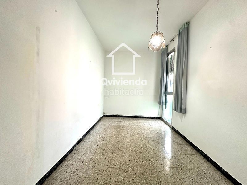 Foto 9dd2777d-f906-4dfb-adca-05f118643761. Penthouse with heating in Singuerlín Santa Coloma de Gramenet