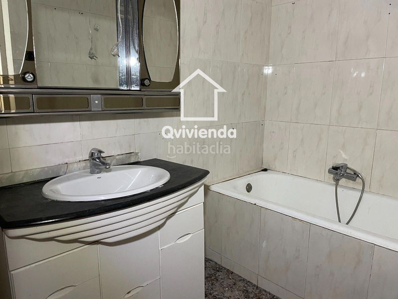 Foto f2bd6c4b-e21c-4f06-bcb7-38f5c82bf2fb. Pis a Montmeló