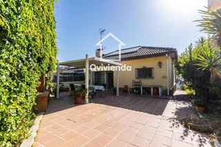 Casa adossada  Tres feixes. Casa en venta en lliçà damunt