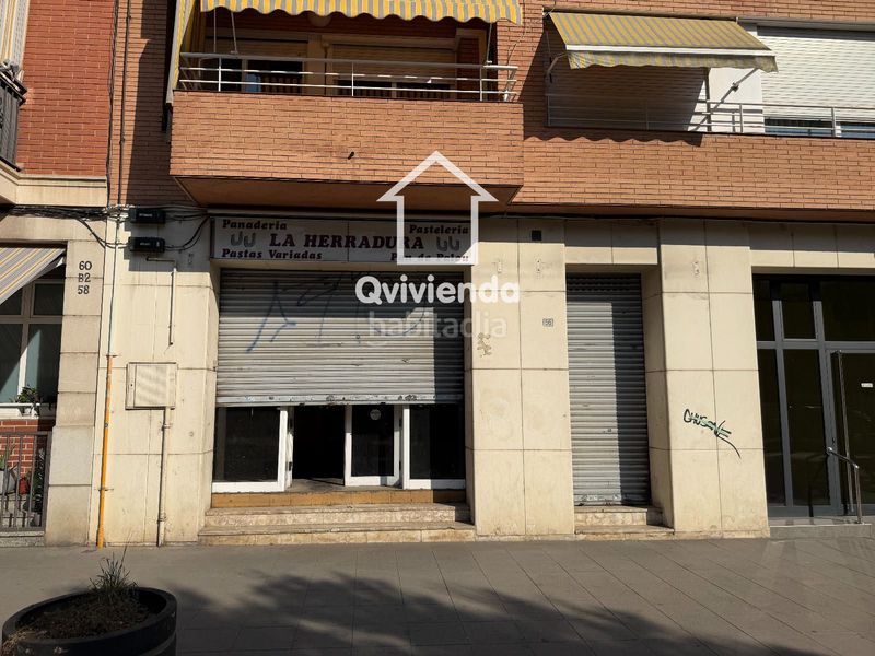Foto a84622ca-0d8b-4362-94fd-a44f17d1bc8d. Lloguer local comercial a antoni gaudi 54 a Can Pantiquet Mollet del Vallès