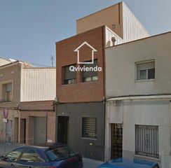 Duplex  Maria benlliure, de. Duplex alquilado en poble nou, terrassa