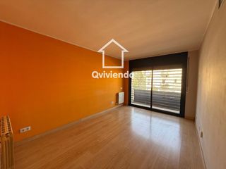 Pis  Carretera vella. Piso de 3 hab y balcón en venta en montcada i reixac