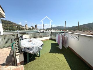 Pis  Bifurcacio. Piso de 3 habitaciones en montcada i reixac con terraza