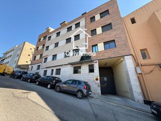 Aparcament cotxe a General Milans del Bosch,