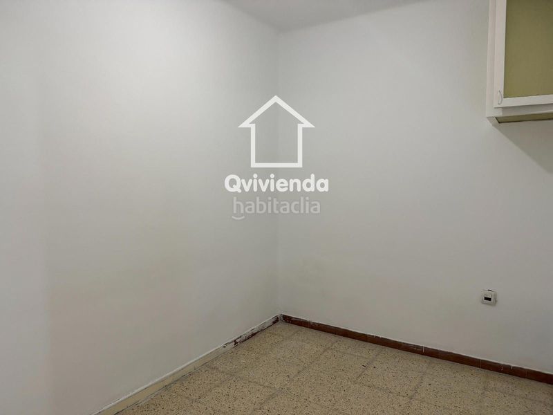 Foto 08f124cc-d5cf-4611-8235-691d1d00a54c. Casa adossada amb calefacció aparcament a Creu de Barberà Sabadell
