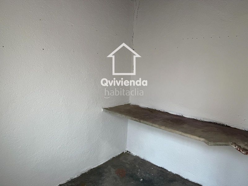 Foto 1952e648-b6e3-4cd0-be64-8b74cbd34053. Casa adossada amb calefacció aparcament a Creu de Barberà Sabadell