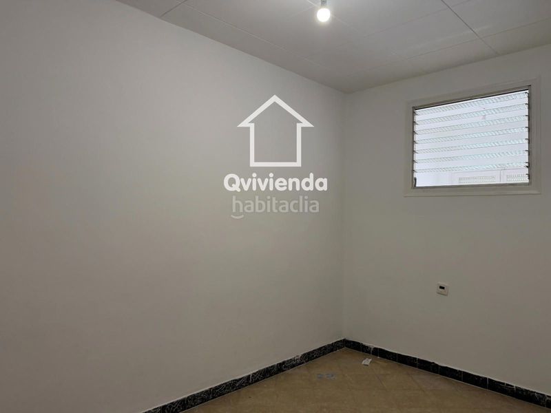 Foto 3d0232c5-3d37-42e1-9466-b66cd3c77459. Casa adossada amb calefacció aparcament a Creu de Barberà Sabadell