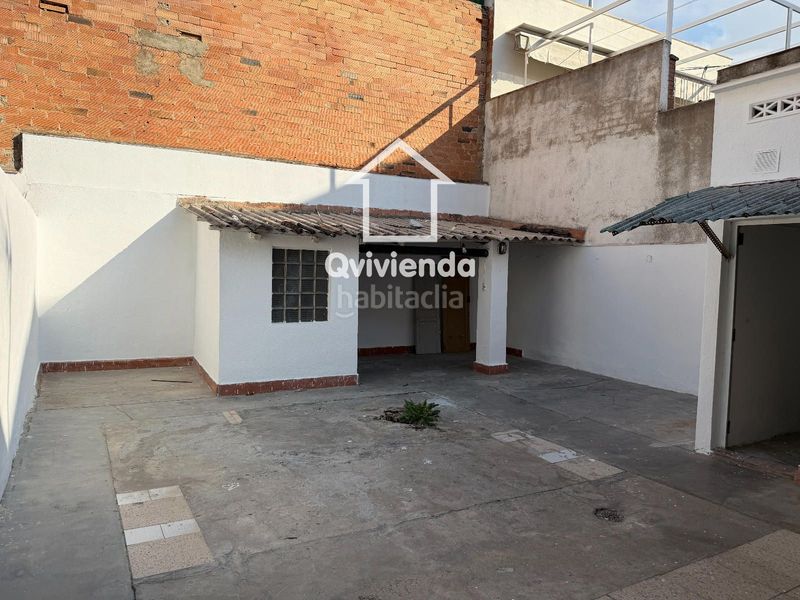 Foto 65f0aa67-aa57-4659-9eec-4a6a51133cc9. Casa adossada amb calefacció aparcament a Creu de Barberà Sabadell