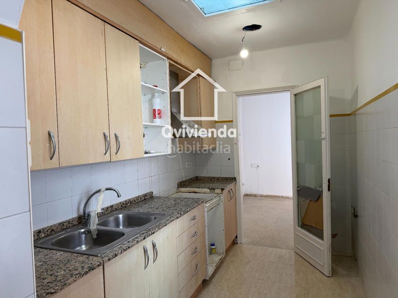 Foto dd4e9149-93ed-4854-a83e-a1cfeb8f0e70. Casa adossada amb calefacció aparcament a Creu de Barberà Sabadell
