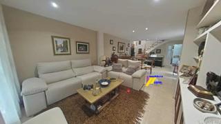 Semi detached house in Picanya