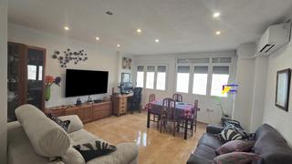 Etagenwohnung in El Alborgí
