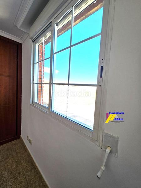 Foto f919a4d0-af44-48a9-986d-2ee6f1e2a1f3. Piso en La Creu Coberta Valencia