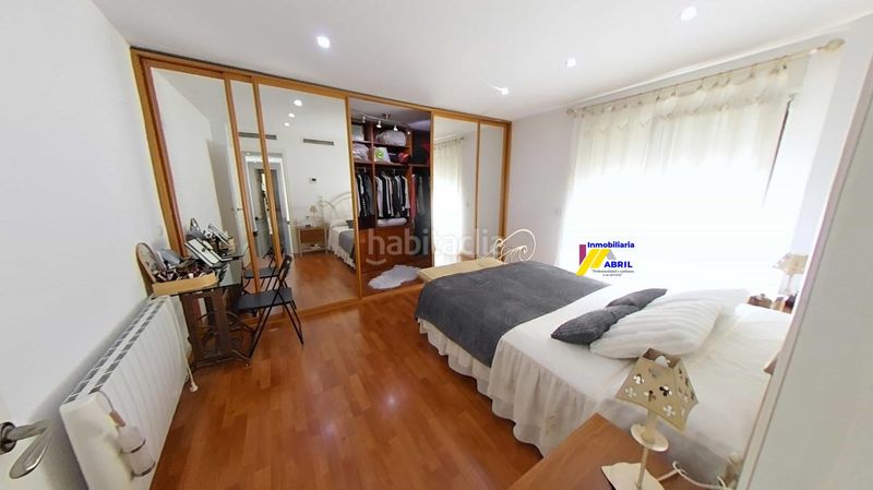 Foto bcc53c8f-68fa-4bdd-b8b2-7ecd4e537ce5. Casa amb calefacció aparcament a Alfafar