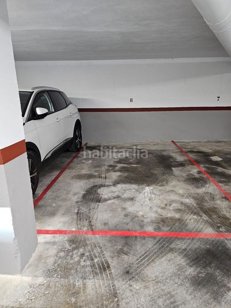 Foto 43e92595-d347-4513-a47b-71c0af7c8902. Aparcament cotxe a Alfafar