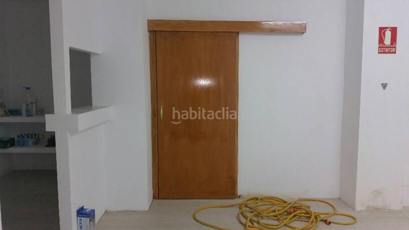 Foto 871bb91e-1e42-4fa2-bb4d-bcc516e13ce6. Locale commerciale in Los Cristianos Arona