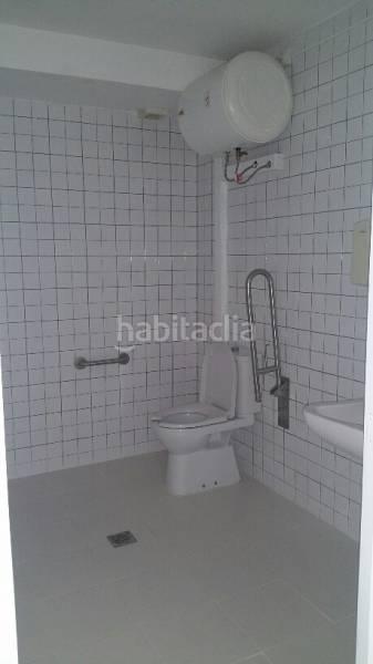 Foto b3c7541a-2281-4b6e-82d9-2bb1adecad11. Locale commerciale in Los Cristianos Arona