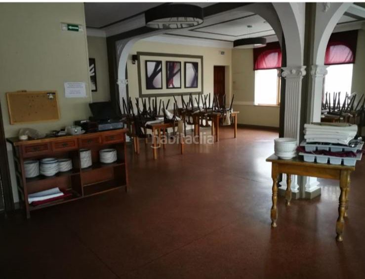 Foto 128d9ae7-8322-49ad-a317-1d5e7e5b52dd. Edificio in Liendo