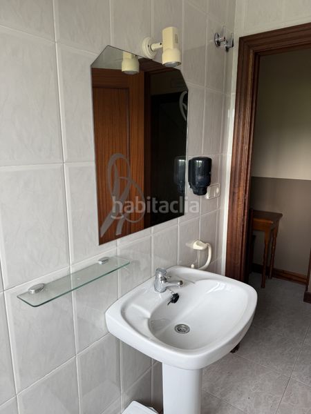 Foto 58454984-8be7-4fb7-a7ef-86da4de3e86b. Edificio in Liendo