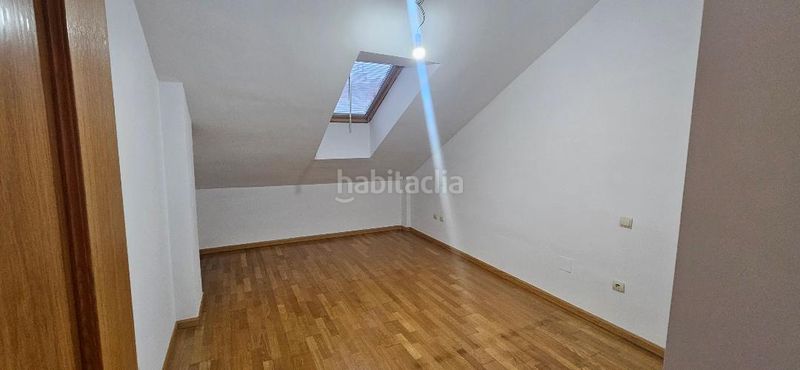 Foto be780a7b-a4bc-4c88-9aa7-4784773b5f82. Apartament amb calefacció aparcament piscina a Zaratán