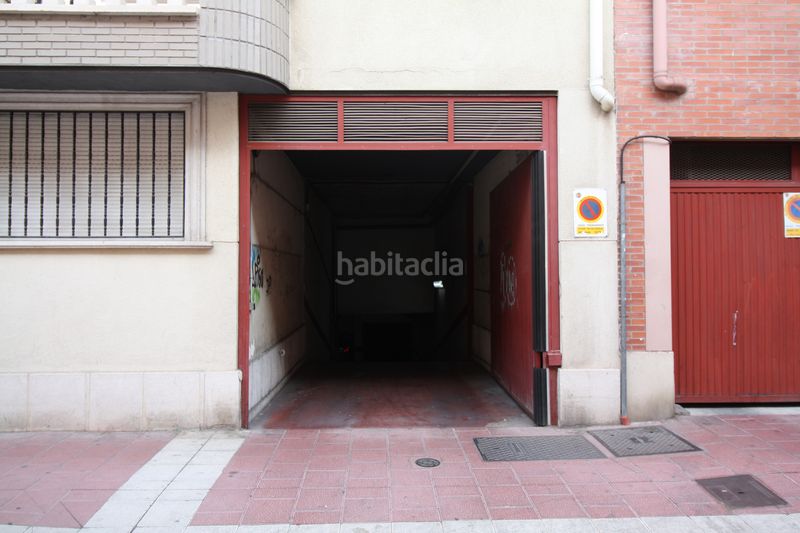 Foto f2a39af1-463c-4566-8f49-e9d07e41472b. Aparcament cotxe a Delicias Valladolid