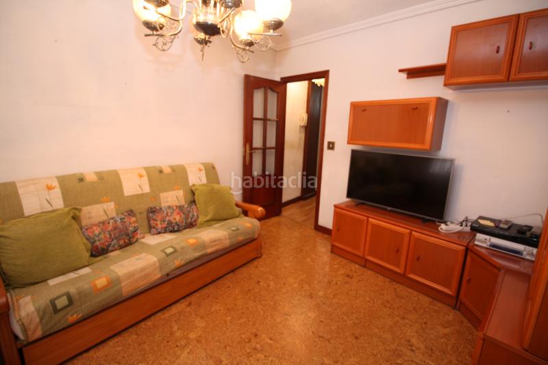 Foto baa1474f-fb7b-4634-9a7c-a7556af37584. Flat with heating in Delicias Valladolid