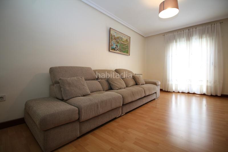 Foto b3cdc064-a9ed-422e-a1ef-7a9a3a5d10ff. Location appartement avec chauffage dans Delicias Valladolid