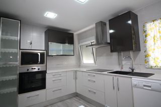 Rent Flat in Delicias. Piso en alquiler junto mercadona delicias