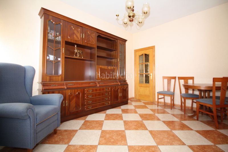 Foto 433e3d4d-112a-4280-9087-6e9a87e8e743. Piso en Delicias Valladolid