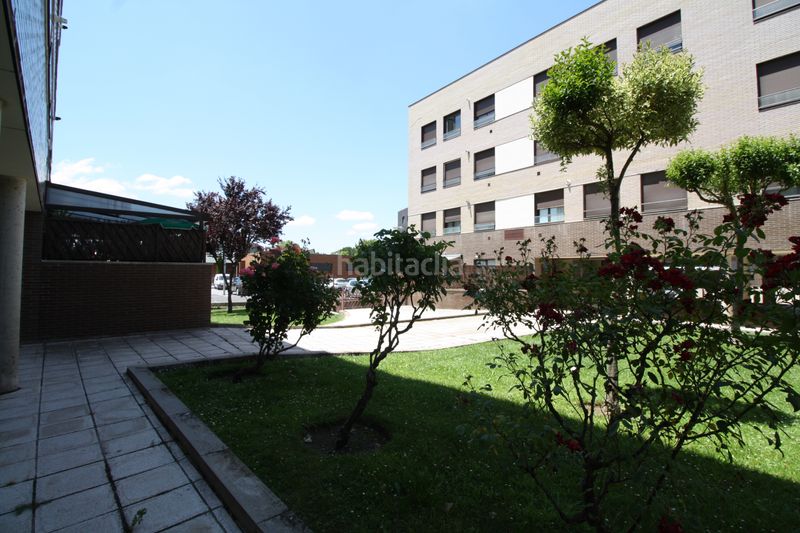 Foto d63e46d6-977a-466c-9b77-8847c2f959fa. Pis amb calefacció aparcament a Polígono San Cristóbal Valladolid