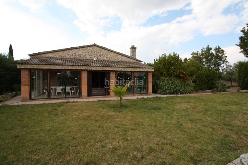 Foto 0935a5a3-3347-47fe-98ff-3be734a477b2. Xalet amb calefacció aparcament piscina a Laguna de Duero