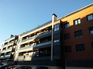 Pis  Felix de azahara. Piso en venta en arroyo de la encomienda, 2 dormitorios.