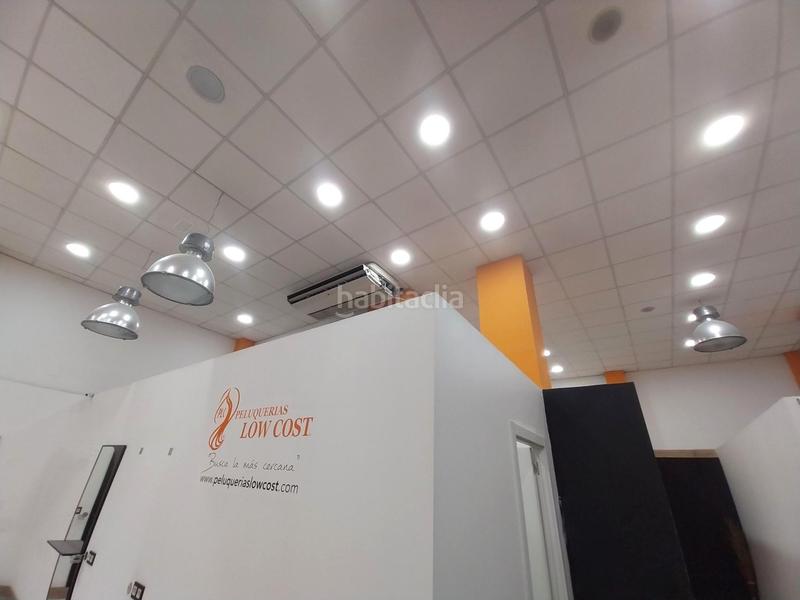 Foto 763e833b-cace-42d2-af48-b42ddc726707. Alquiler local comercial local com. en alquiler en Circular, 2 despachos. en Valladolid