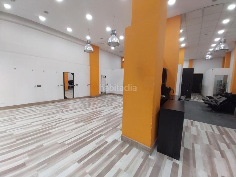 Foto 1d9e424a-a71a-459b-a7e0-088929496040. Location local commercial dans Circular Valladolid