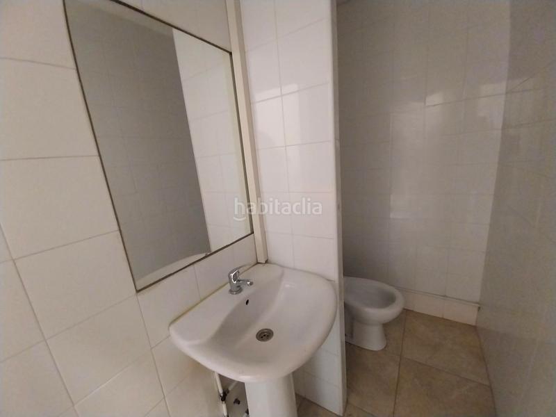 Foto 53cbbe37-14f0-40e2-a9b1-d57d3a75f764. Location local commercial dans Circular Valladolid