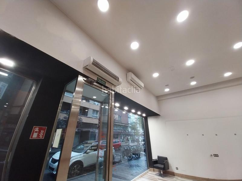 Foto 9a934f3a-50e6-4abb-a9f7-307d5aac0f76. Location local commercial dans Circular Valladolid