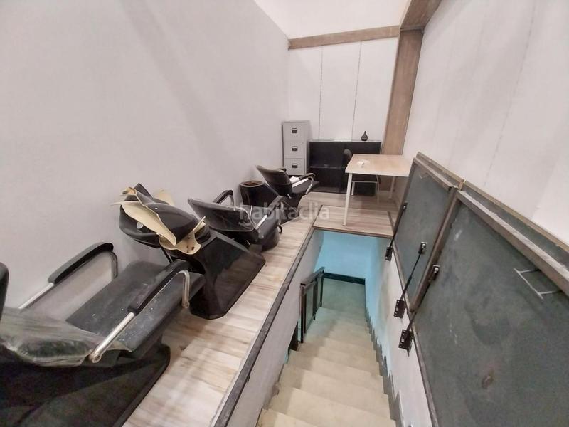 Foto d098b9a0-3f78-4eef-855e-7465f8a23aed. Location local commercial dans Circular Valladolid