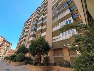 Flat  Lepanto. Piso en venta en san juan, 3 dormitorios.