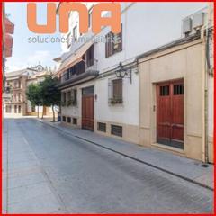 Pis a Centro. Piso en pleno centro muy cerca plaza de las tendillas con garaje