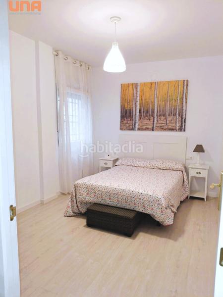 Foto 8452c4ac-c541-4e85-b7f7-cbb0d5b3f452. Alquiler piso bonito piso en alquiler listo para entrar a vivir junto a la emblemática plaza de la corredera solo contratos temporada en Córdoba
