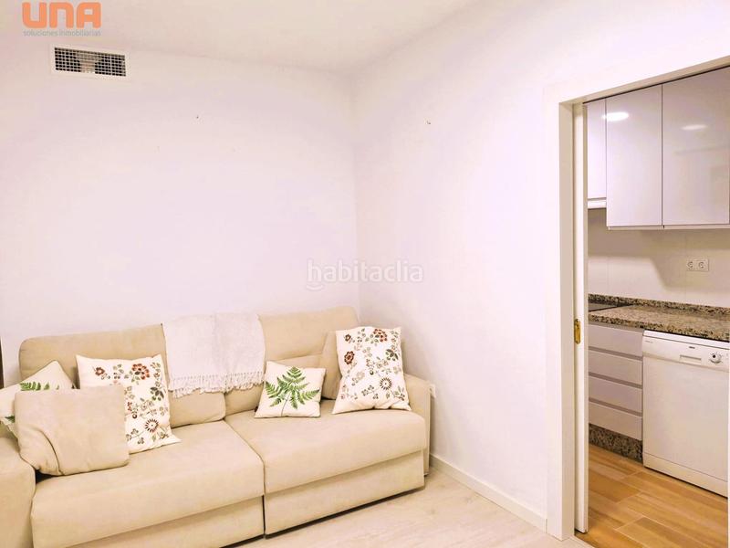 Foto a69167c9-3b21-4b4a-b864-be8430d0ac6d. Alquiler piso bonito piso en alquiler listo para entrar a vivir junto a la emblemática plaza de la corredera solo contratos temporada en Córdoba