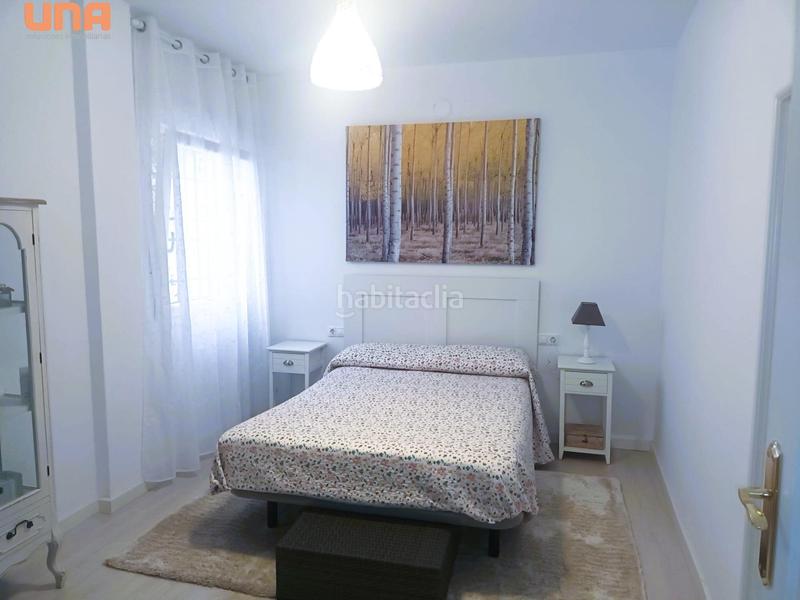 Foto bafa1d2f-2d9e-4342-9995-99ed3be27438. Alquiler piso bonito piso en alquiler listo para entrar a vivir junto a la emblemática plaza de la corredera solo contratos temporada en Córdoba