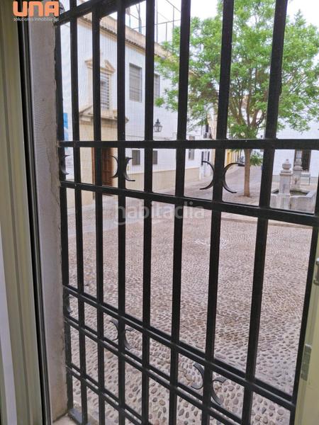 Foto fd2ad7dc-a52c-4c17-850b-4028d770668f. Alquiler piso bonito piso en alquiler listo para entrar a vivir junto a la emblemática plaza de la corredera solo contratos temporada en Córdoba