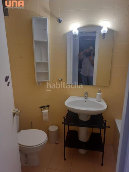 Foto 2545fb3a-2ce9-4602-9e31-fa0a14df7795. Alquiler piso  en alquiler temporal en el corazón tu refugio ideal entre tendillas y plaza de colón! en Córdoba