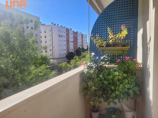 Appartement à Ciudad Jardín - Zoco. Piso de vpo en nuevo zoco zona nueva con garaje y trastero en el