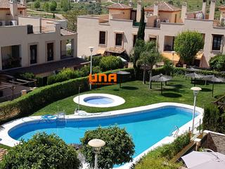 Maison jumelée à El Brillante -El Naranjo - El Tablero. Venta de casa adosada en mirabuenotambien alquiler opción compra
