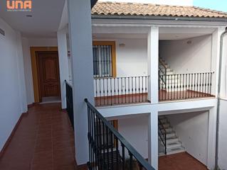 Lloguer Pis a Campo de la Verdad - Miraflores. Piso sin muebles junto a la calahorra y plaza de santa teresa