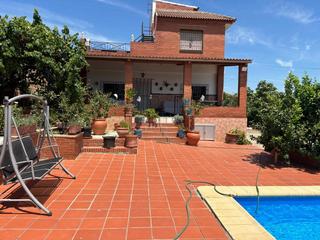 Masia a Villarrubia. Parcela rústica con casa en zona alcolea no hipotecable