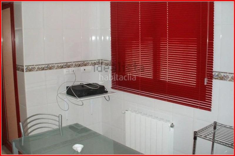Foto 4b22fc2d-a608-43c2-a504-8734d383196c. Location appartement avec chauffage parking dans Ciudad Jardín - Zoco Córdoba
