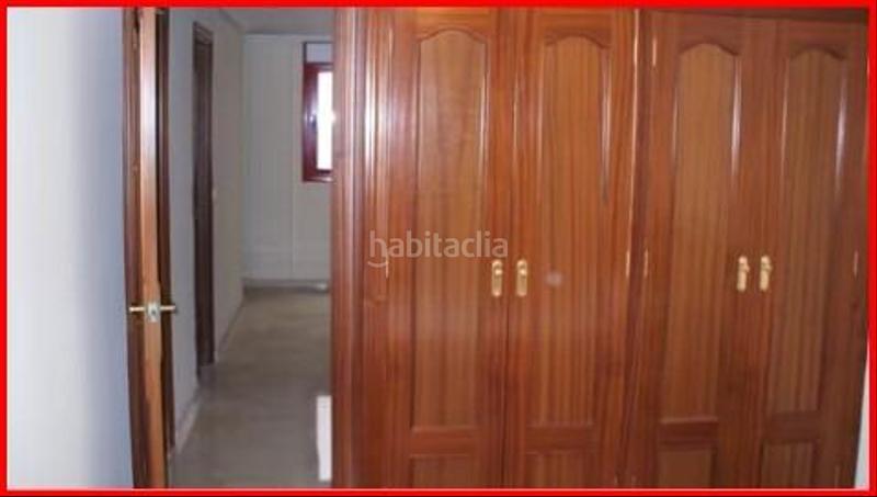 Foto 73208cc7-1a51-4472-b18a-988042bdcde9. Location appartement avec chauffage parking dans Ciudad Jardín - Zoco Córdoba